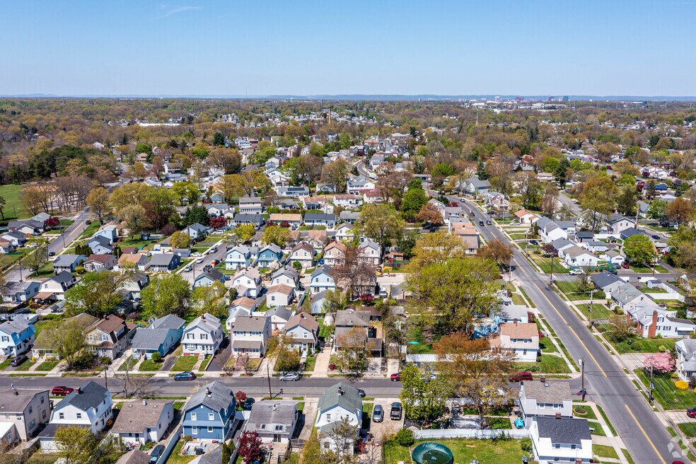Neighborhood_Milltown_FirstCut_071823