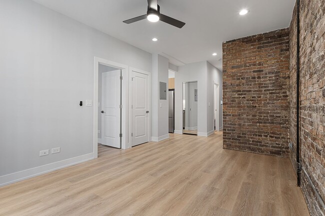 1902 W Morse Ave unit 2, Chicago, IL 60626 - photo 4