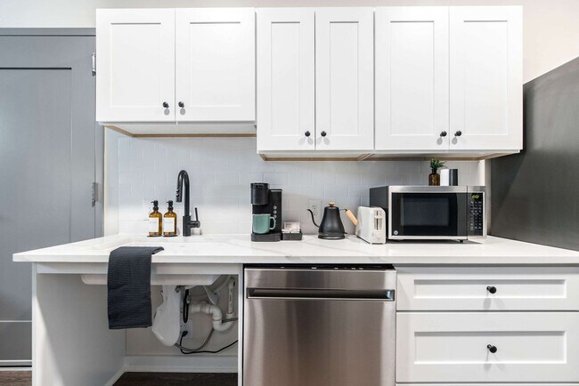 520 Martin Luther King jr Blvd unit ID1356313P, Macon, GA 31201 - photo 4