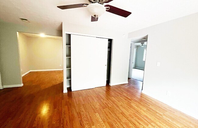 525 Lowell Ave unit 525-10, Cincinnati, OH 45220 - photo 7