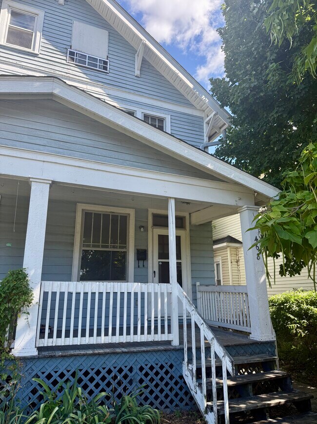 468 E Tompkins St, Columbus, OH 43202