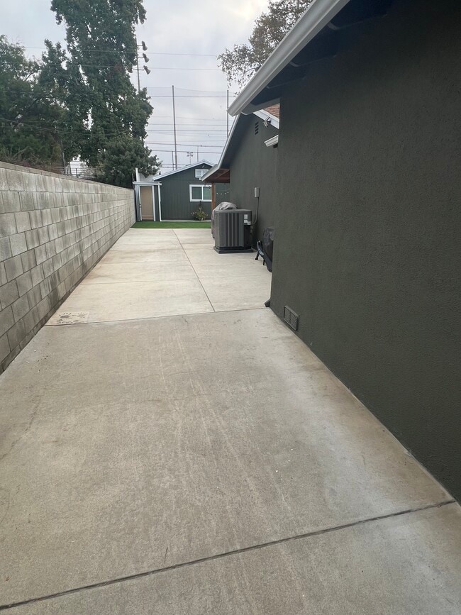 4862 N Mangrove Ave, Covina, CA 91724 - photo 3