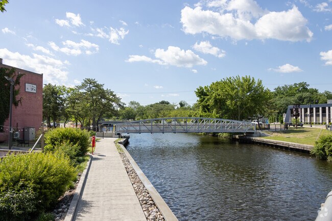 The charming Riverwalk Park  in Downtown Salisbury offers a picturesque landscape for a stroll.
