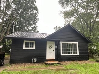 560 Longcoy Ave, Kent, OH 44240