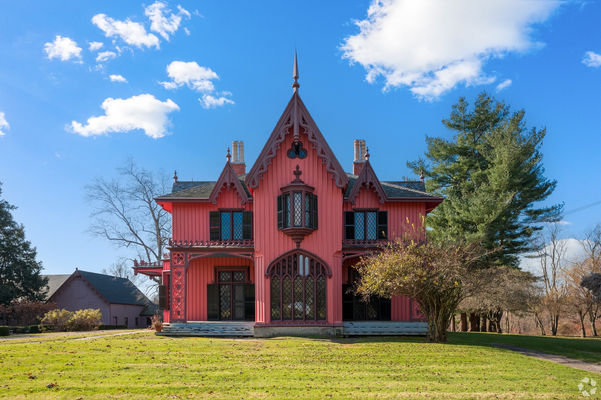Built in 1846, Roseland Cottage today hosts an annual arts festival in Woodstock.