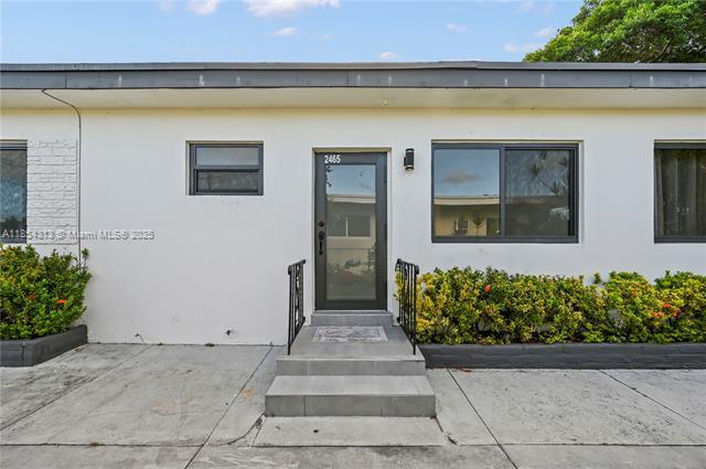 2465 NW 35th St, Miami, FL 33142 - photo 2