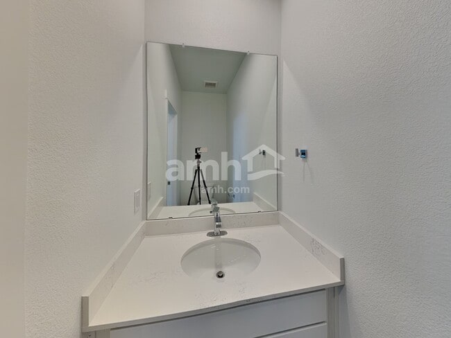 26105 E Calhoun Place, Aurora, CO 80016 - photo 5