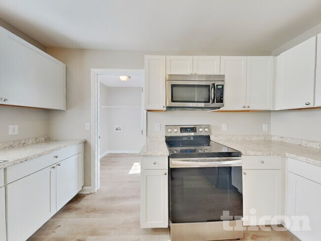 112 Glengariff Ln, Clayton, NC 27520 - photo 6