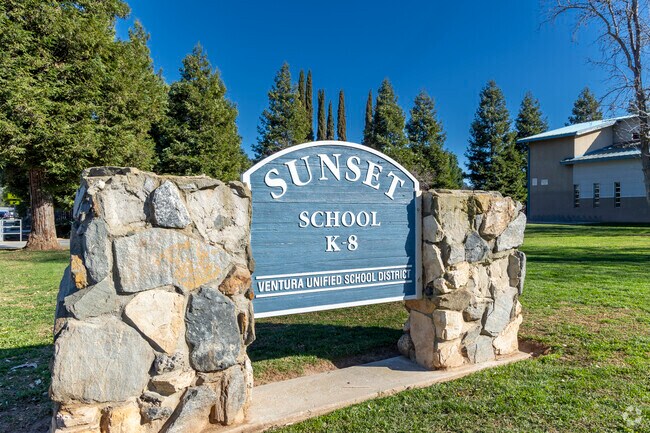 Students K-8 can attend the Sunset Elementary School in Oak View.