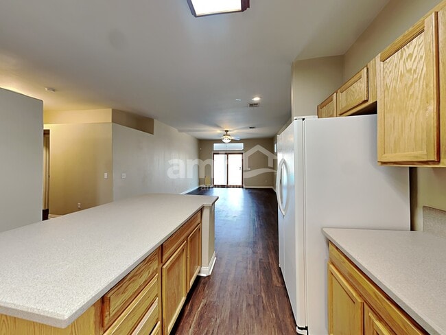 1852 E Pyle Ave, Las Vegas, NV 89183 - photo 4