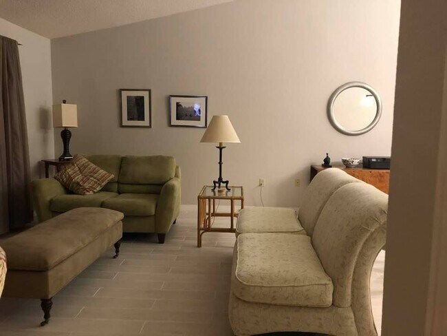 1211 Capri Isles Blvd unit 125, Venice, FL 34292 - photo 2