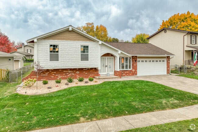 Century Oaks West homes range in price from $300,000 to $400,000.