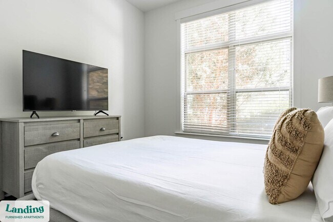 2101 Lakeside Lofts Cir unit 1126, Cary, NC 27513 - photo 5