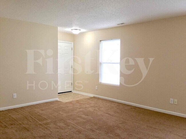 4122 Congaree Dr, Indianapolis, IN 46235 - photo 6