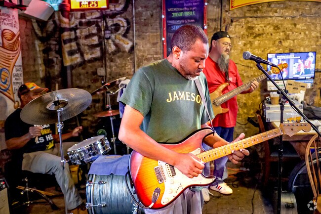 The Cotton Exchange in Downtown Savannah has music daily in Ardmore-Gould Estates-Olin Heights.