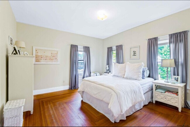 78 Catherine St unit 2, Saratoga Springs, NY 12866 - photo 7