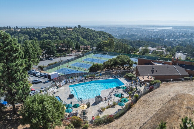 The Oakland Hills Tennis Club is a top amenity of the Crestmont neighborhood.