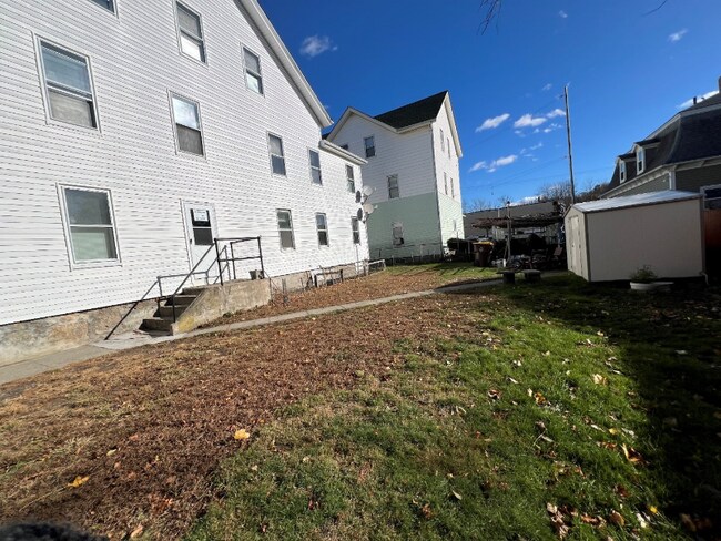 185 Brownell St unit 1, Fall River, MA 02720 - photo 3