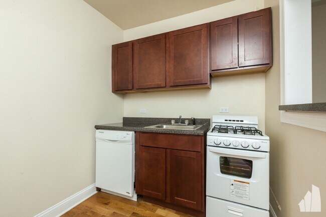 1340 N Dearborn St unit 601, Chicago, IL 60610 - photo 3