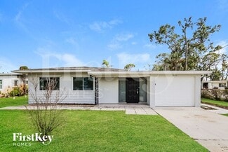 3711 Kelly St, Fort Myers, FL 33901