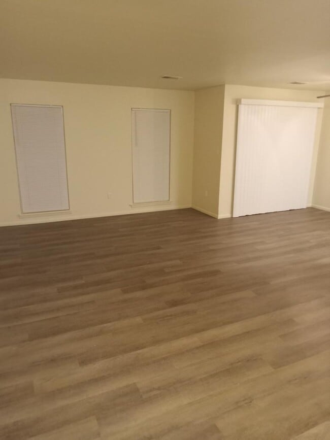 1001 White Oak Rd Unit J21, Dover, DE 19901