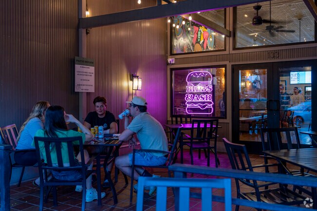 Biebs & Ash in Benton serves food and drinks in a casual setting.