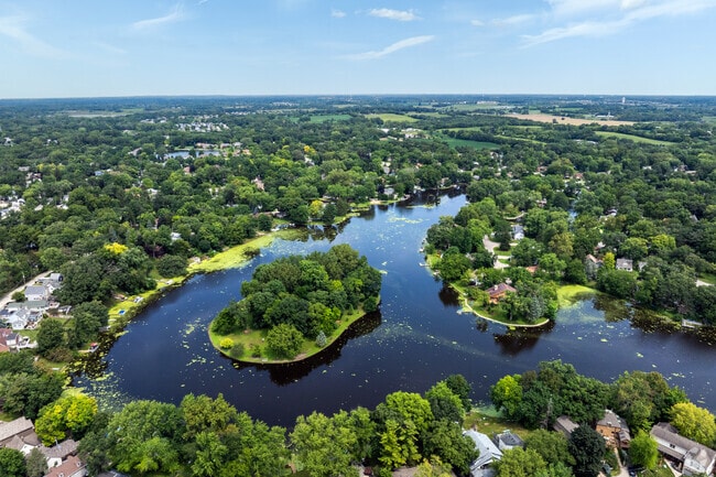 East Island Lake features a number of small lake activities.