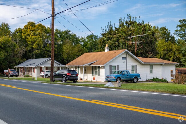 Ranch style homes make up most of the market in Pinesburg.