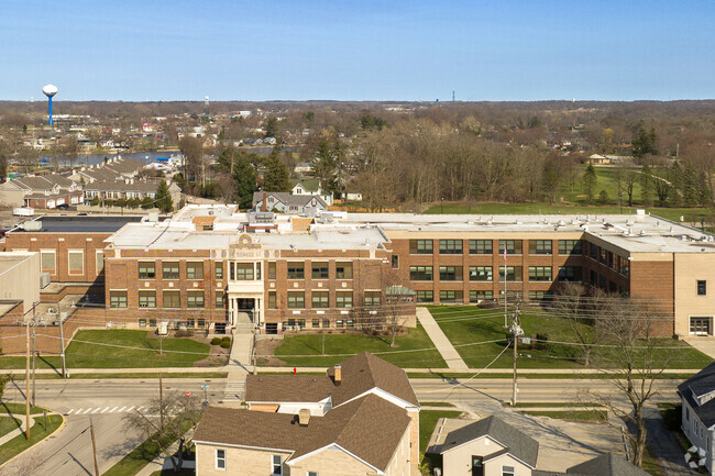 McHenry High School School - Freshman Campus is located in McHenry.