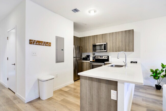 171 NW 158th St unit FL1-ID1022262P, Miami, FL 33169 - photo 7