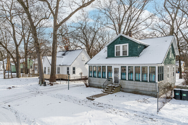 There are many well-established homes in the Marquette neighborhood.