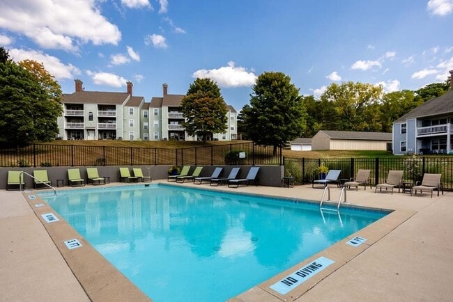 1701 Knapp St NE_20240923-057