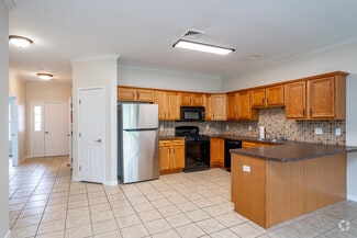 1530-1536 Rusher Dr, Alden, NY 14004