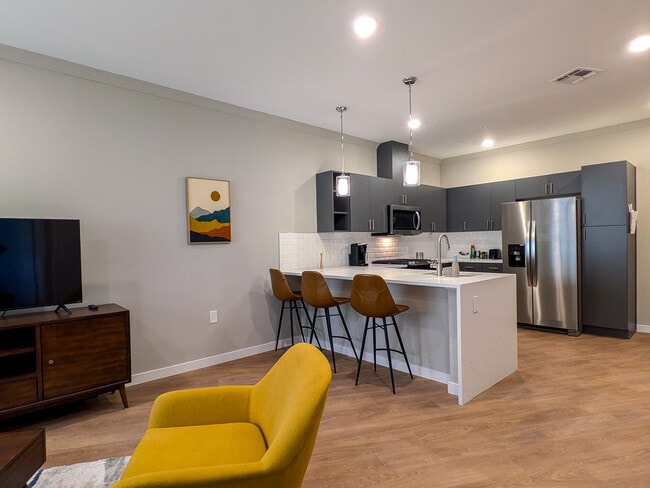 Metro526 Apartments, Dunellen, NJ 08812 - photo 2