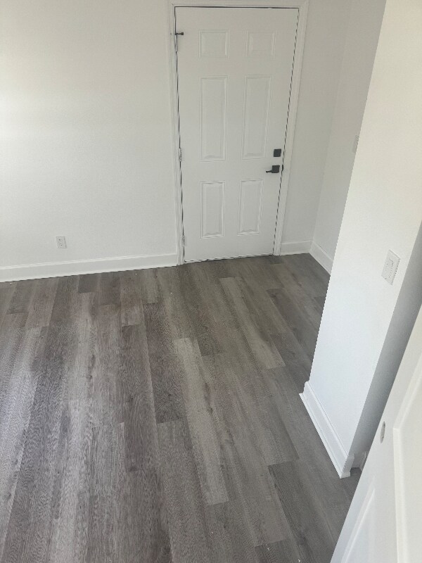 3527 18th Ave S, St. Petersburg, FL 33711 - photo 2