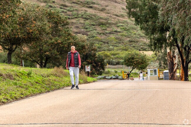 Walking at the visitor center in Lake Hodges.