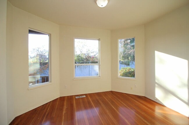 3308 N Missouri Ave, Portland, OR 97227 - photo 7