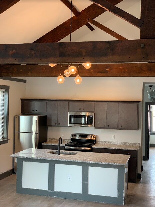 Unit 4 Kitchen