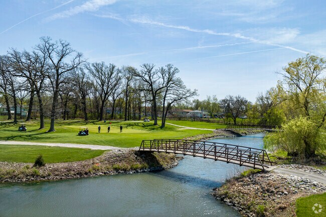 The Innsbrook Country Club in Lottaville is a picturesque way to spend an afternoon golfing.