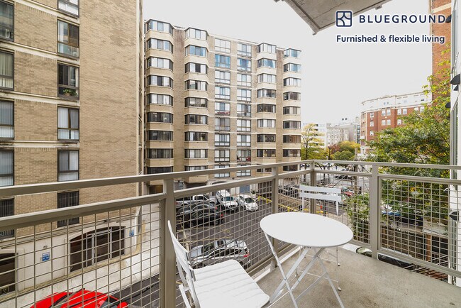 1224 M St NW unit FL3-ID969, Washington, DC 20005 - photo 4