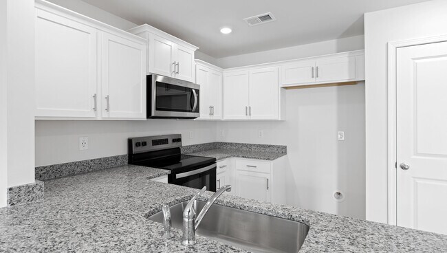 428 Silicon Dr, Greenville, SC 29605 - photo 6