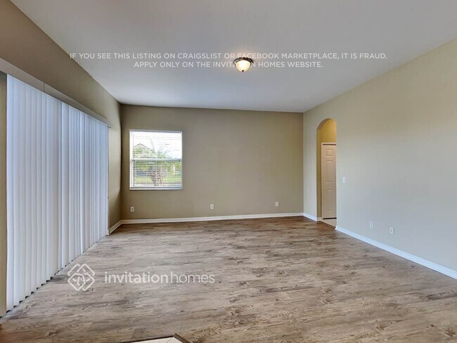 4710 Shoal Creek Ct, Wesley Chapel, FL 33543 - photo 6