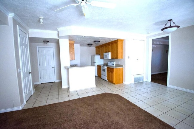 272 W 400 N unit 107, Provo, UT 84601 - photo 2