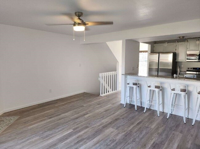 2432 Lexington Village Ln, Colorado Springs, CO 80916 - photo 4