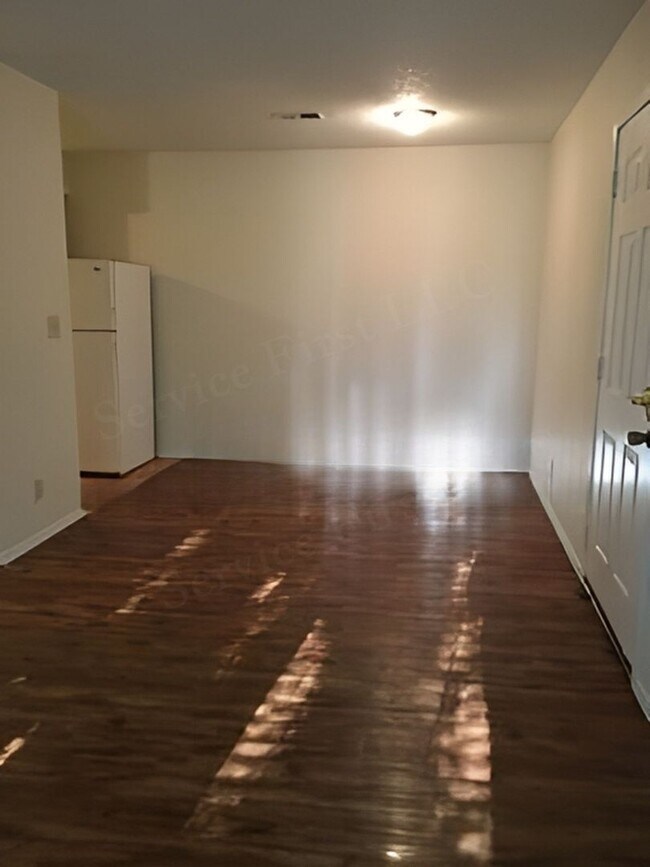 101 103-103 Johnson Dr unit 201 (103), Buffalo, MO 65622 - photo 6