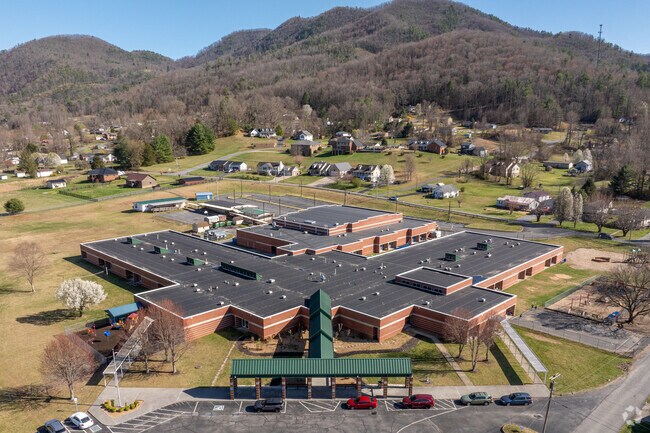 Hampton Elementary School in Hampton, TN.