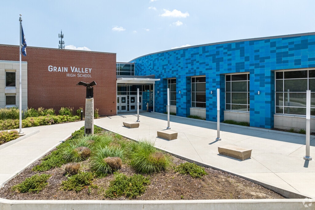 Grain Valley High School is a 
Public High School in Grain Valley, MO.