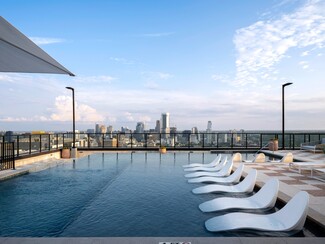 701 W 24th St, Austin, TX 78705