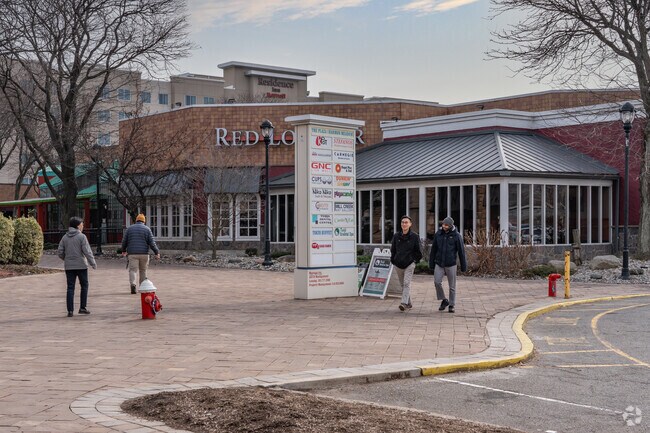 The Plaza shopping mall has many restaurant chains and stores as well as a movie theater.