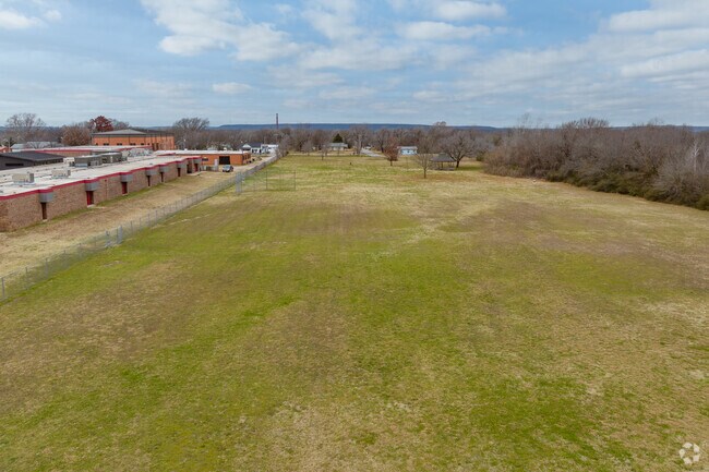 Dunbar Elementary offers a dynamic learning environment.